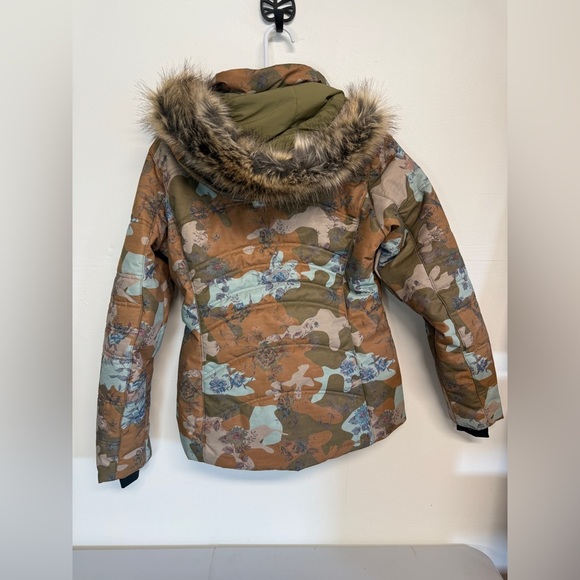 Obermeyer Tuscany II jacket vintage camo women’s size 4 - Picture 2 of 6